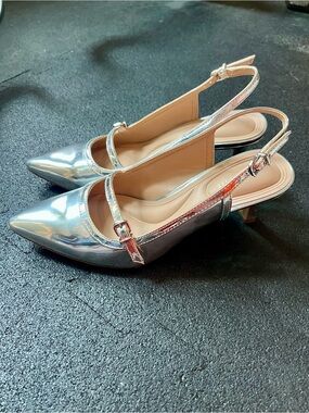 Kelly & Katie Metallic Silver Pointed Slingback Heels